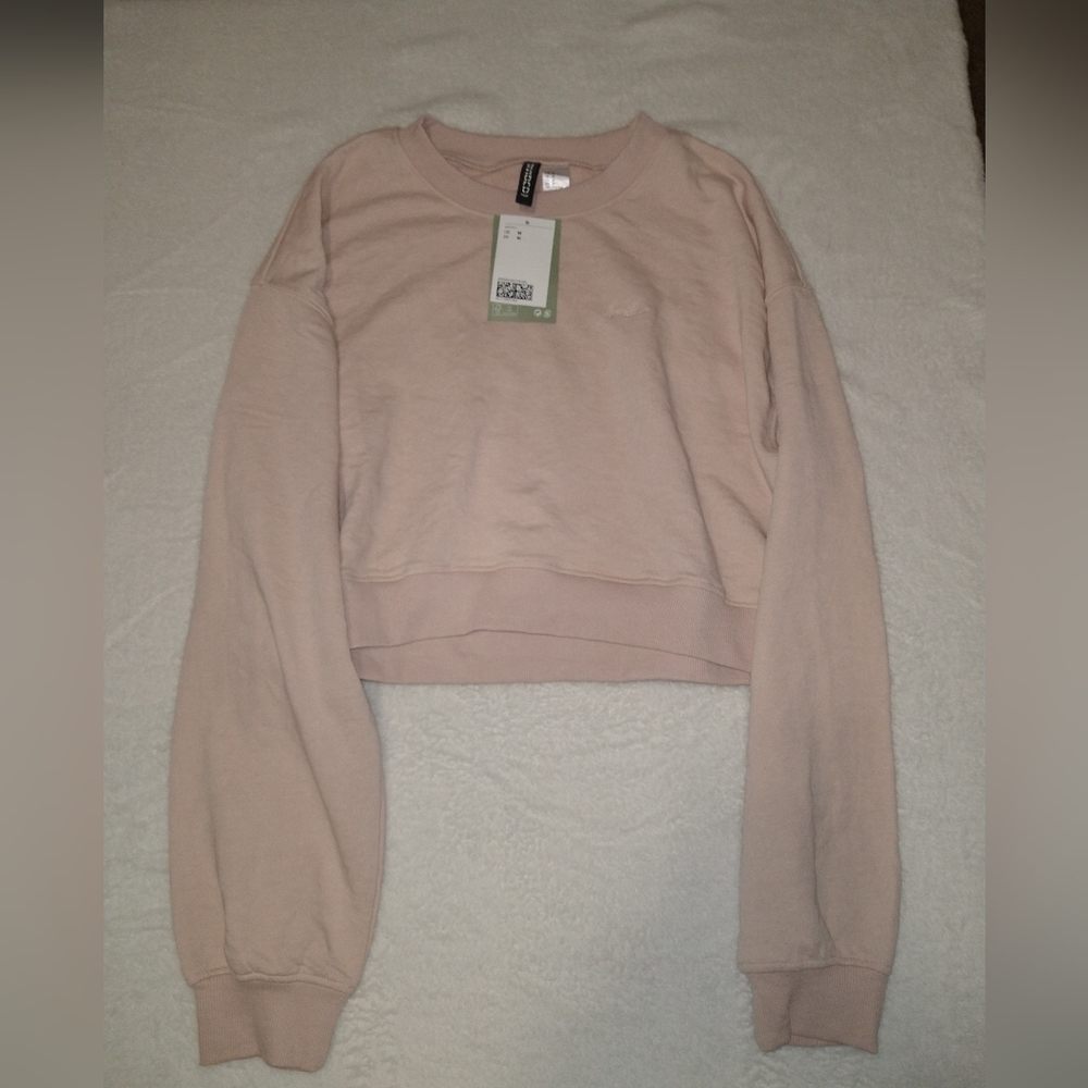 NWT H&M Crewneck